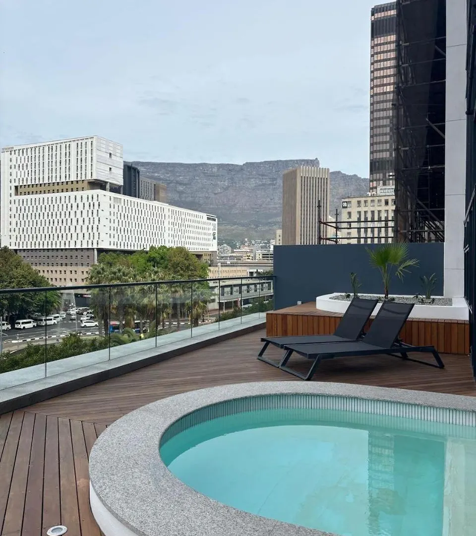 City Centre Studio With Pool At Zeeland Pier - 902 Cape Town South Africa